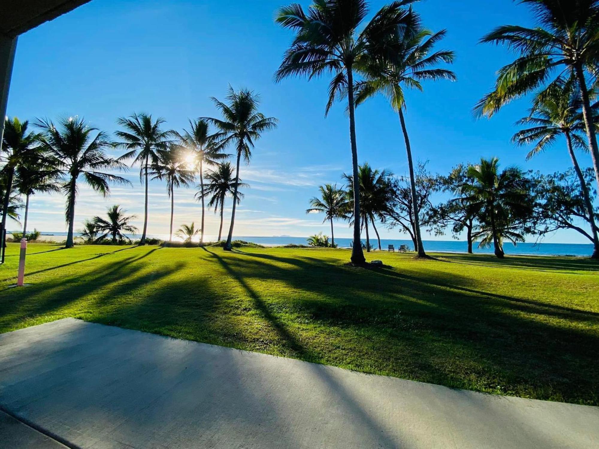 Sarina Beach Motel Grasstree Beach Extérieur photo
